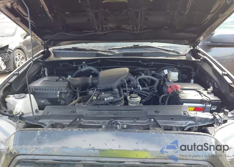 2021 Toyota Tacoma Sr z USA, uszkodzony, nr VIN 5TFAX5GN9MX193874